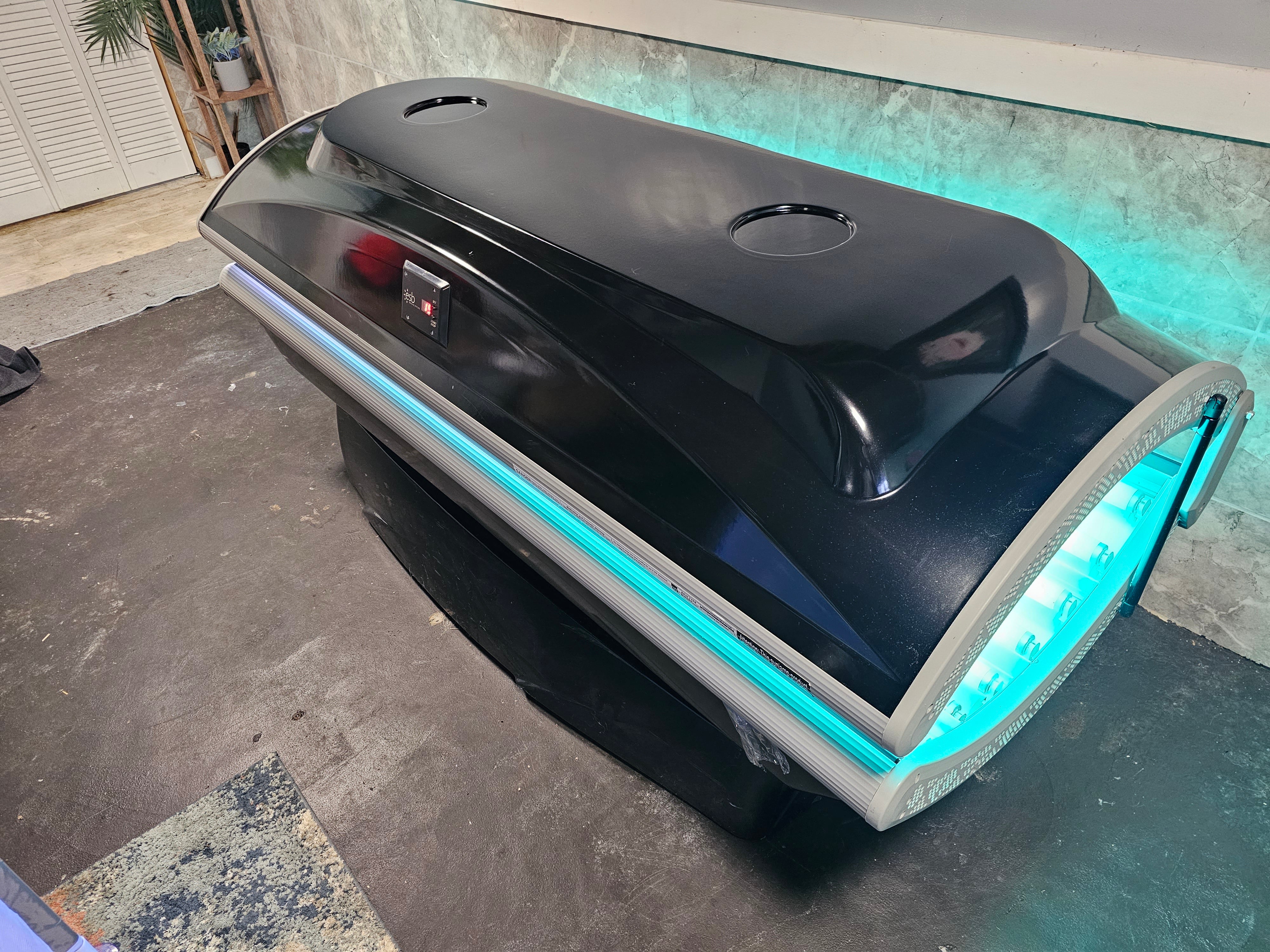 ESB Avalon 16 Tanning Bed - 110v